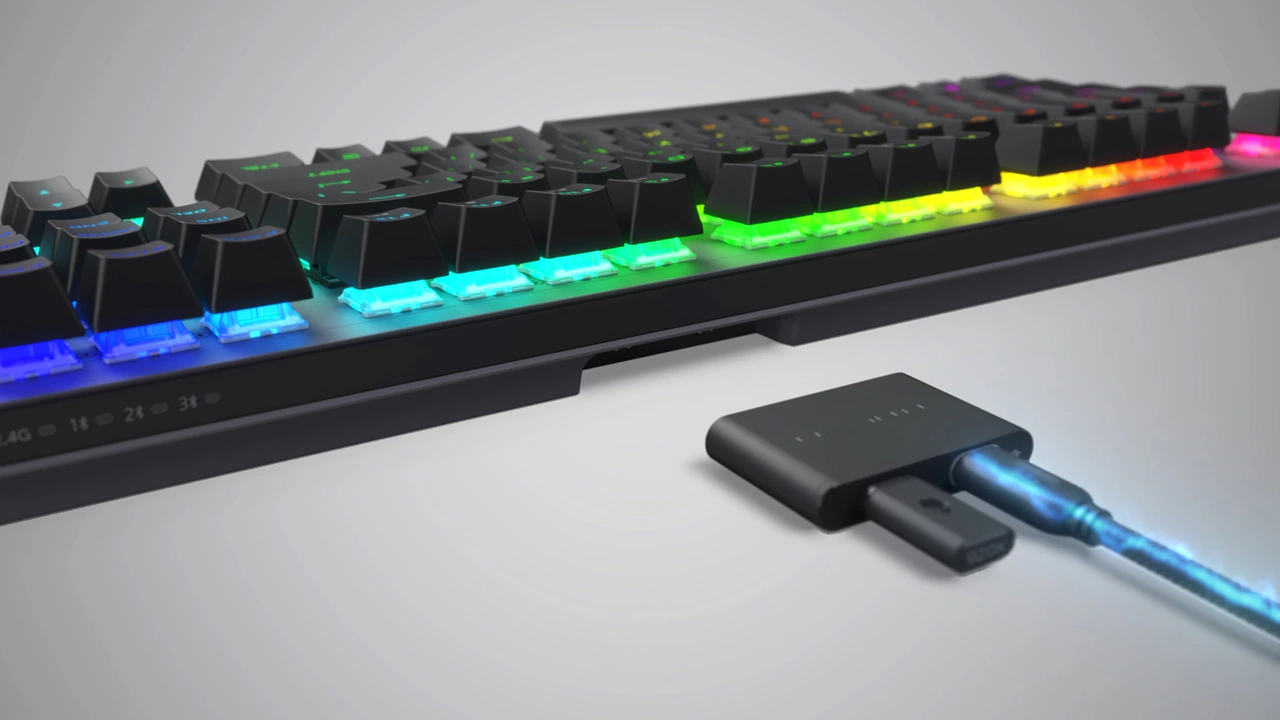 alienware-Gaming keyboard aw920k-magnetic-snap-on-charging-thumb-en dellstorethailand