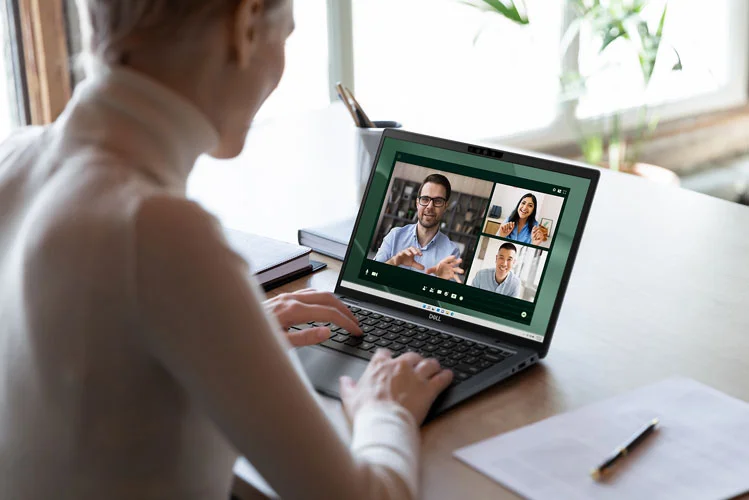 shutterstock-1854295990-latitude-7350